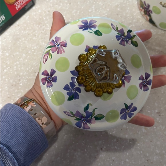 MacKenzie-Childs Floral Green Dot large Canister with Crystal Knob - Picture 3 of 7